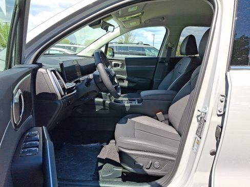 New 2026 Kia Sorento S image 10