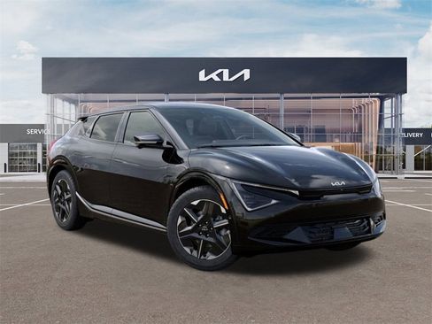 New 2025 Kia EV6 Wind image 8