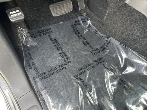 Used 2023 Nissan Frontier SV w/ SV Convenience Package image 17