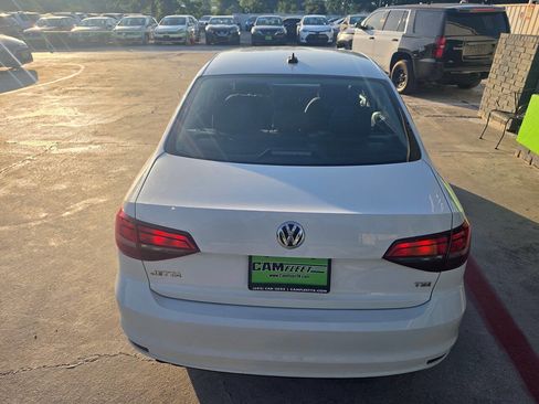 Used 2016 Volkswagen Jetta S FWD image 9