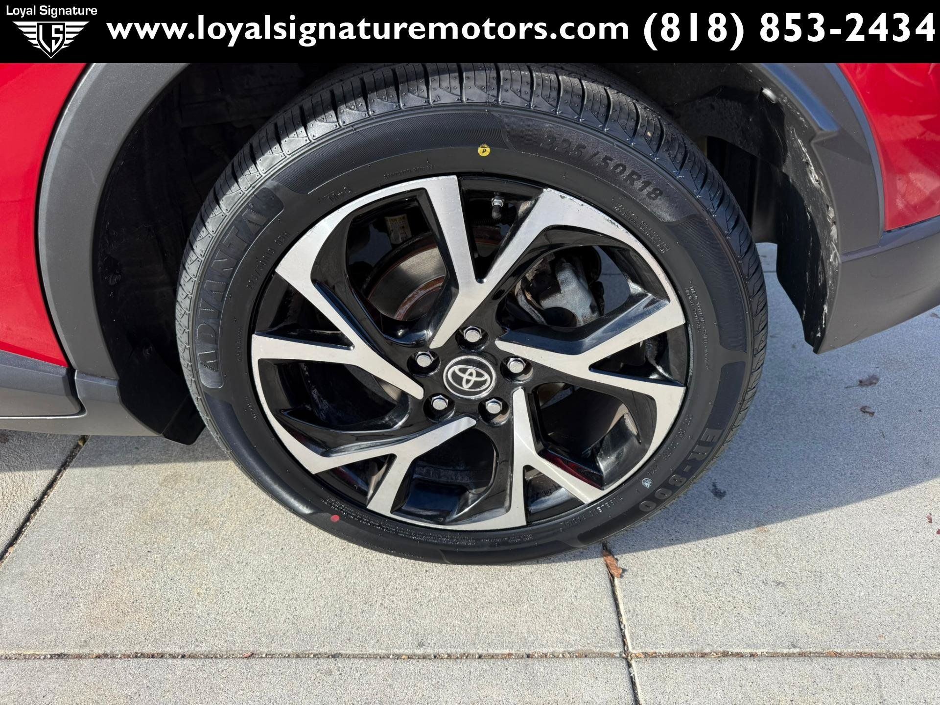 Used 2020 Toyota C-HR XLE FWD image 10