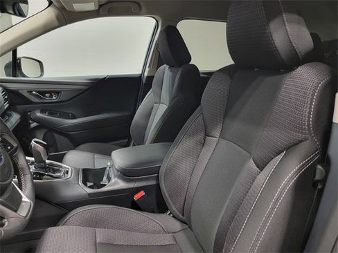 Used 2025 Subaru Outback Premium image 13