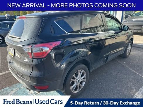 Used 2017 Ford Escape SE AWD/4WD image 13