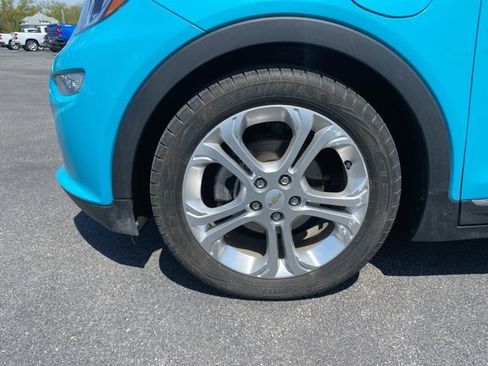 Used 2021 Chevrolet Bolt LT FWD image 24