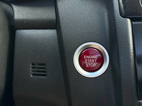 Used 2016 Honda Fit EX image 22
