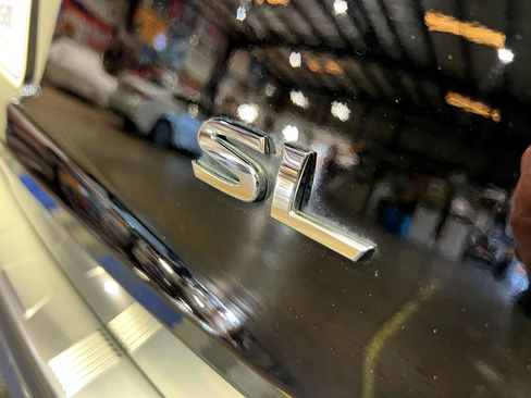 Used 2023 Nissan Rogue SL w/ SL Premium Package image 34