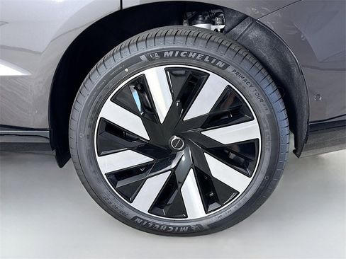 New 2025 Volvo EX90 Ultra w/ Protection Package Premier image 32