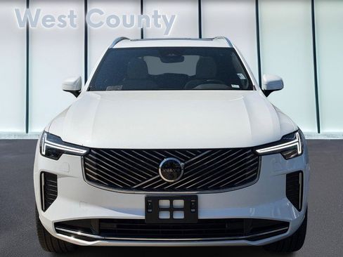 Certified 2025 Volvo XC90 B6 Plus AWD/4WD image 10