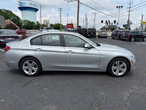 Used 2018 BMW 330i xDrive Sedan w/ Convenience Package AWD/4WD image 5
