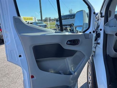 Used 2016 Ford Transit 150 XLT image 31