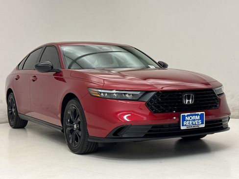 Used 2025 Honda Accord SE image 4