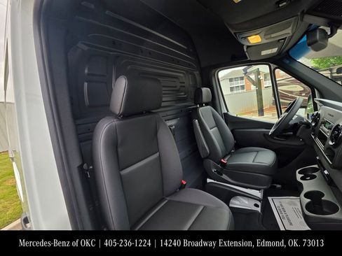 New 2026 Mercedes-Benz Sprinter 2500 image 13