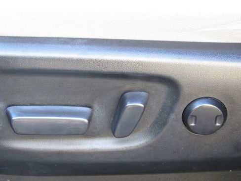 Certified 2018 Toyota Sienna Limited Premium image 12