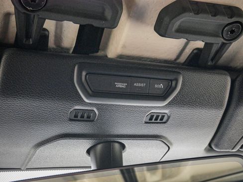 Used 2022 Jeep Gladiator Rubicon image 27