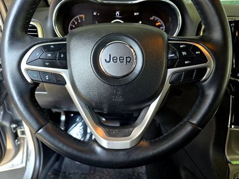 Certified 2021 Jeep Grand Cherokee Laredo X image 12
