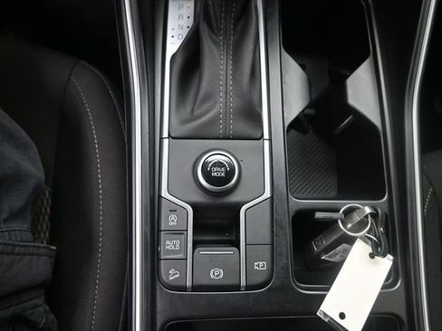 Used 2026 Kia Sorento LX FWD image 14