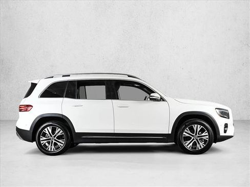 Certified 2026 Mercedes-Benz GLB 250 4MATIC image 4