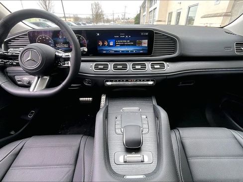 New 2026 Mercedes-Benz GLS 450 4MATIC image 5