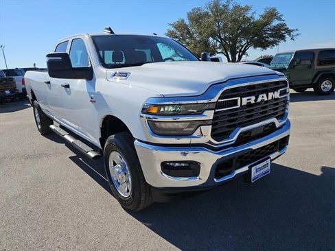 New 2026 RAM 2500 Tradesman image 40