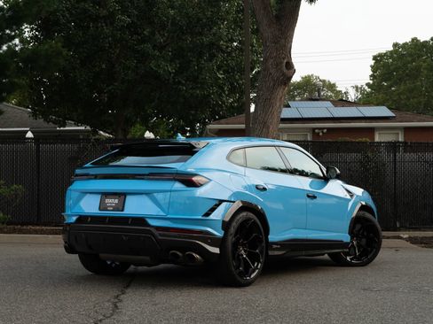 Used 2024 Lamborghini Urus Performante AWD/4WD image 10