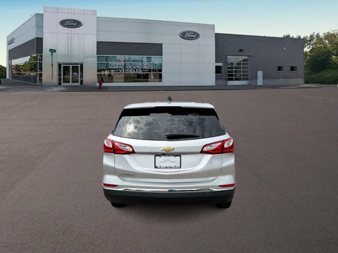 Used 2019 Chevrolet Equinox LT FWD image 8