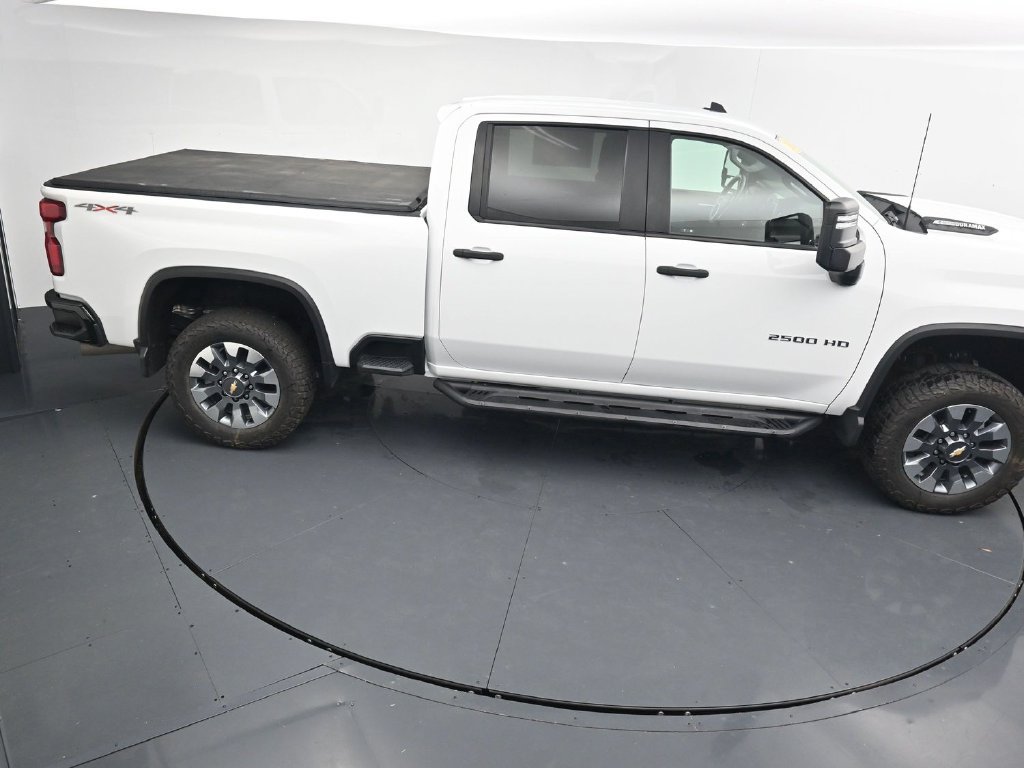 Used 2022 Chevrolet Silverado 2500 Custom w/ Custom Value Package AWD/4WD image 31
