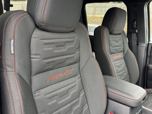 New 2026 Nissan Frontier PRO-4X w/ Pro-4x Convenience Package image 10