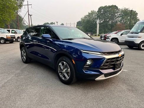 Used 2023 Chevrolet Blazer LT AWD/4WD image 4