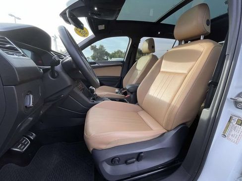 Used 2023 Volkswagen Tiguan SE R-Line FWD image 18