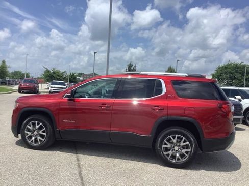 Used 2023 GMC Acadia SLT w/ Preferred Package AWD/4WD image 8