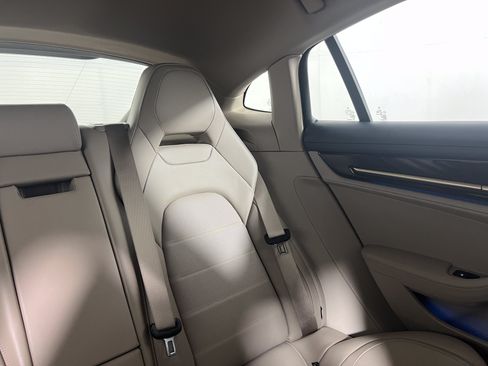 Certified 2026 Porsche Panamera image 17