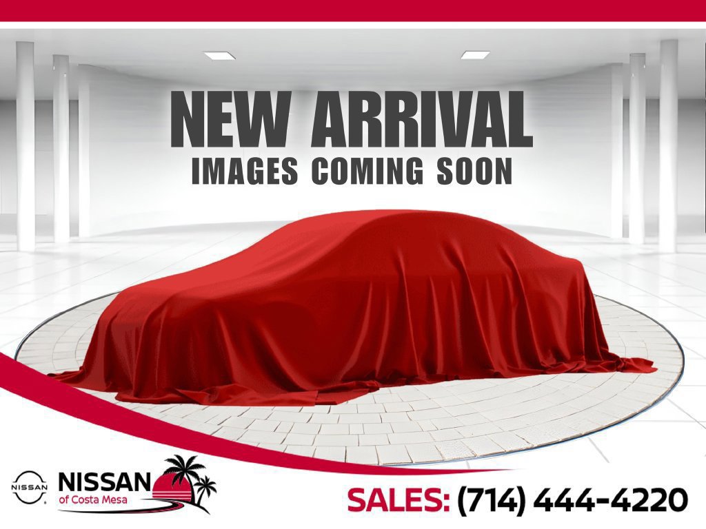 Used 2024 Tesla Model Y Long Range RWD image 2