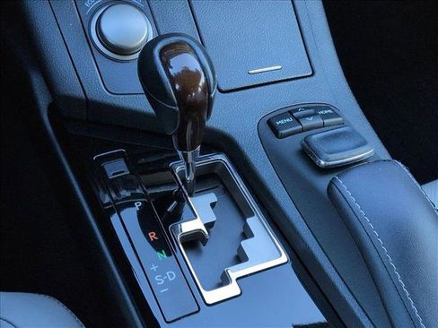 Used 2015 Lexus ES 350 w/ Luxury Package image 11