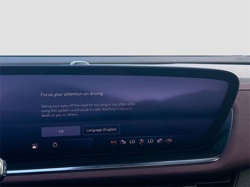 Used 2024 Buick Envision Sport Touring image 32