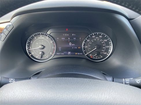 Used 2023 Nissan Armada SL w/ Captain's Chairs Package image 17