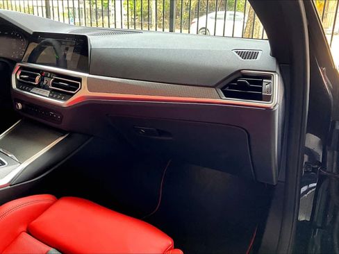 Used 2022 BMW M4 xDrive Competition w/ Executive Package image 17