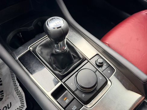 Used 2021 MAZDA MAZDA3 s image 18