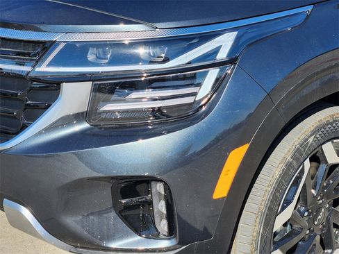 New 2026 Kia Seltos SX w/ SX Sunroof Package image 6