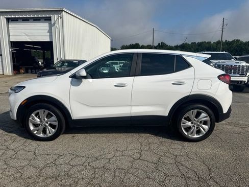 Used 2025 Buick Encore GX Preferred FWD image 2