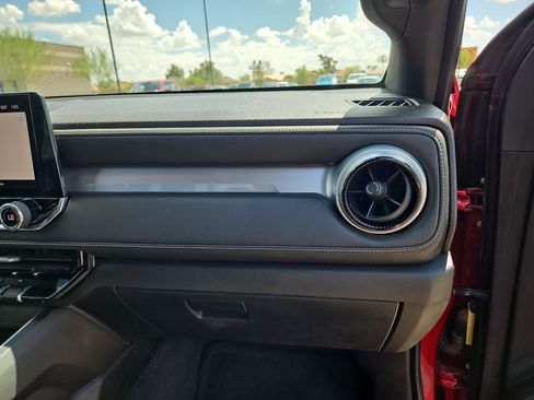 Certified 2024 Chevrolet Colorado LT w/ LT Convenience Package II RWD image 31