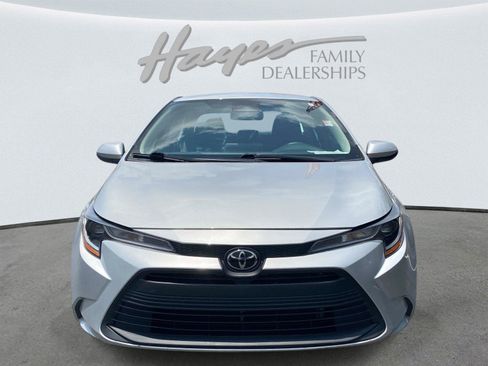 Used 2024 Toyota Corolla LE FWD image 11