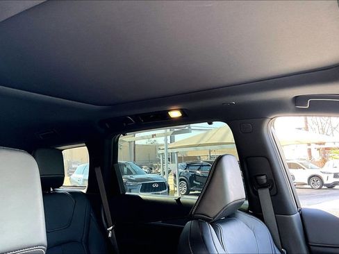 Certified 2025 INFINITI QX60 Luxe w/ Black Edition image 22