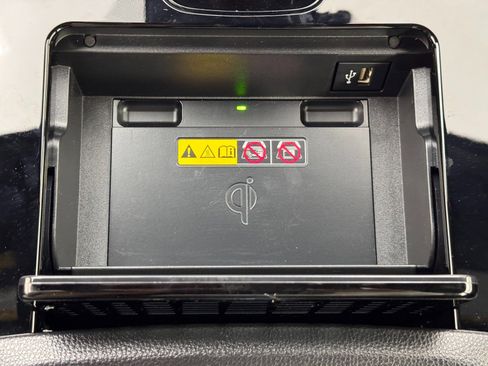 Used 2024 Toyota bZ4X AWD w/ Weather Package image 28