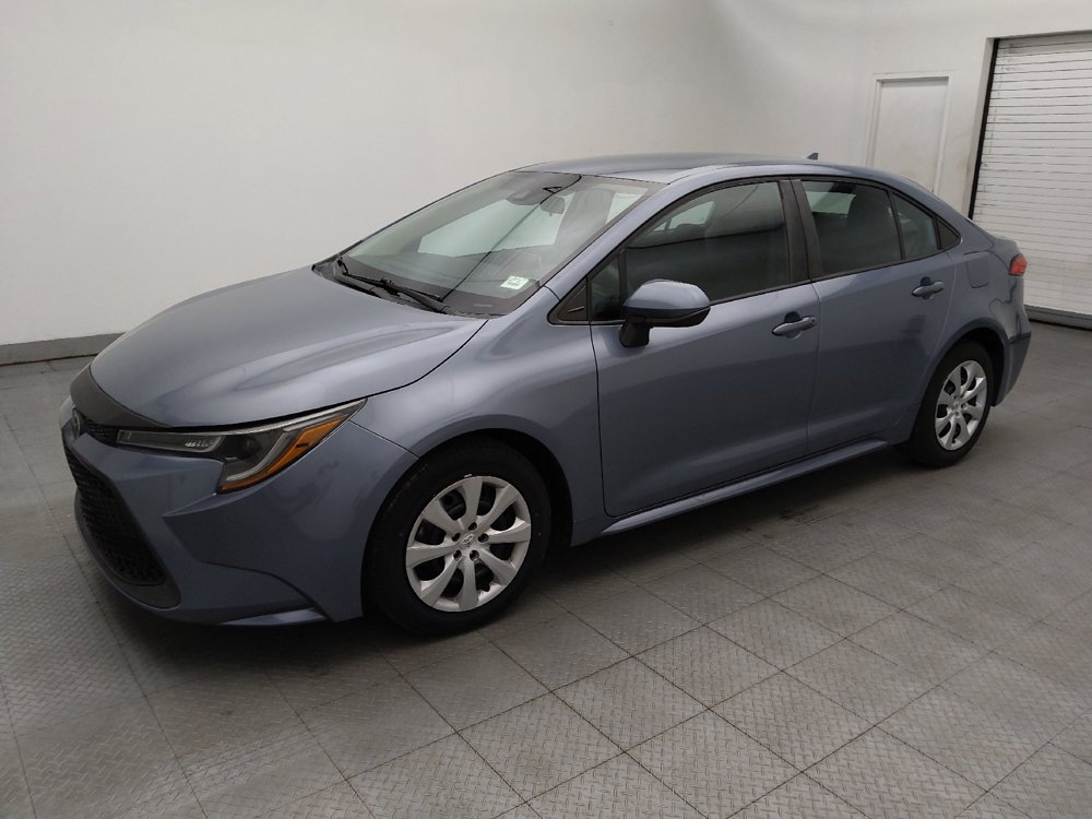 Used 2021 Toyota Corolla LE w/ Carpet Mat Package (TMS) FWD image 2