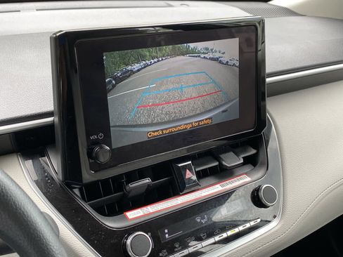 Used 2026 Toyota Corolla Cross L AWD/4WD image 33
