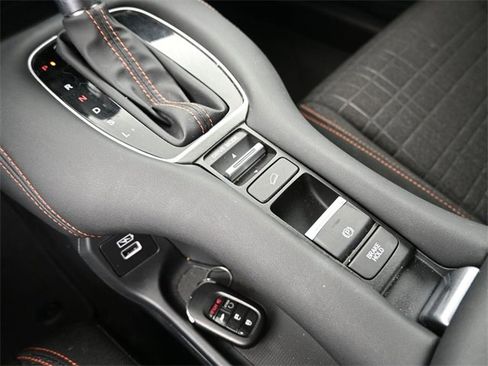 Used 2023 Honda HR-V Sport image 15