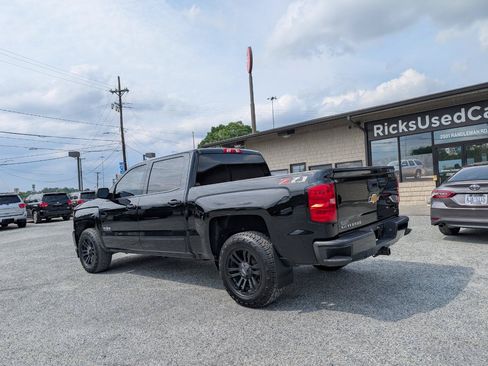 Used 2018 Chevrolet Silverado 1500 LT w/ Texas Edition AWD/4WD image 6