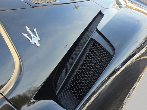 Used 2022 Maserati MC20 Coupe image 17