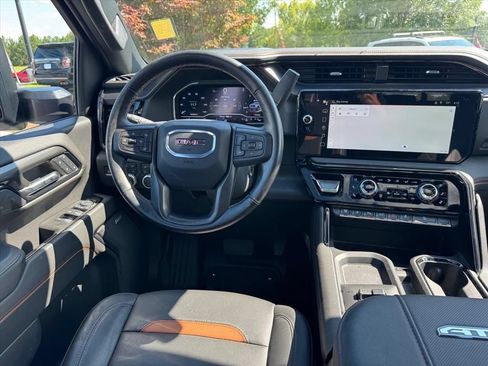 Used 2024 GMC Sierra 2500 AT4 w/ AT4 Premium Plus Package AWD/4WD image 14
