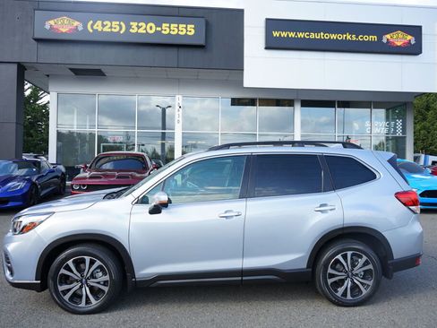 Used 2020 Subaru Forester Limited image 2